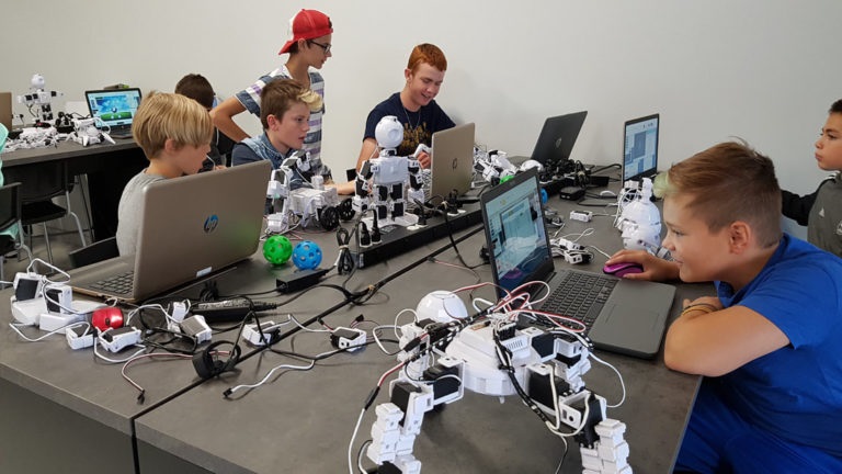 Bộ dụng cụ thực hành STEM: Trạm cảm biến  Robotics